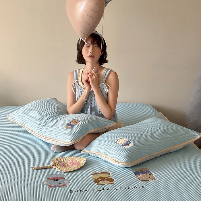 91家纺网 家纺一手货源 找家纺 圆岛家纺 2025夏季高分子PE华夫格刺绣软凉席床笠款三件套 趴趴乐园