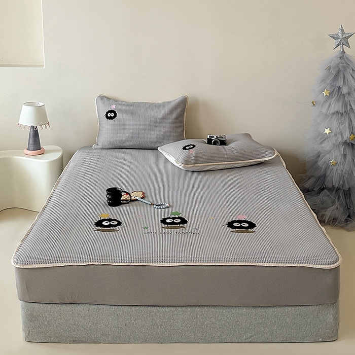 圆岛家纺 2025夏季高分子PE华夫格刺绣软凉席床笠款三件套 小煤球