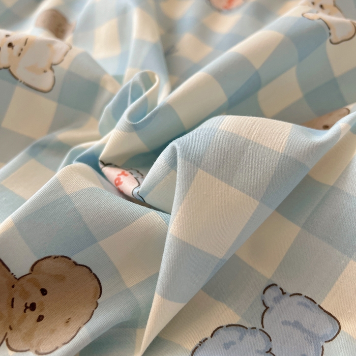 91家纺网 家纺一手货源 找家纺 六巷胡同 2025新款40s13070全棉纯棉卡通单品系列床单单件-单床单 蓝格奶油狗