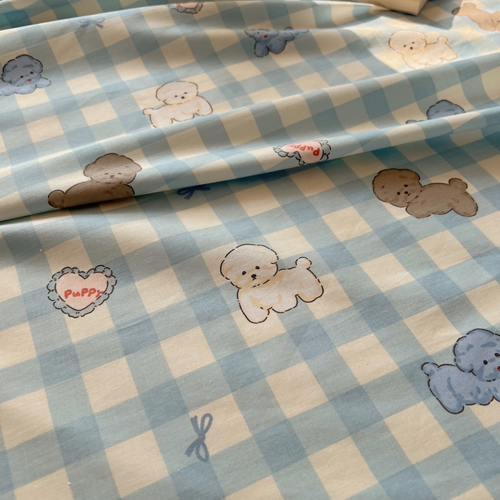 91家纺网 家纺一手货源 找家纺 六巷胡同 2025新款40s13070全棉纯棉卡通单品系列床单单件-单床单 蓝格奶油狗