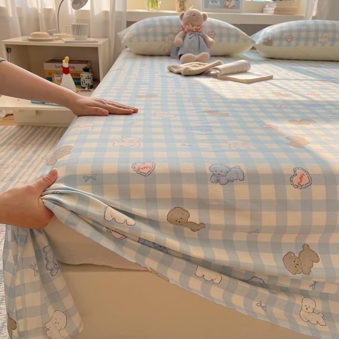 91家纺网 家纺一手货源 找家纺 六巷胡同 2025新款40s13070全棉纯棉卡通单品系列床单单件-单床单 蓝格奶油狗