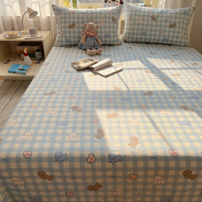 91家纺网 家纺一手货源 找家纺 六巷胡同 2025新款40s13070全棉纯棉卡通单品系列床单单件-单床单 蓝格奶油狗