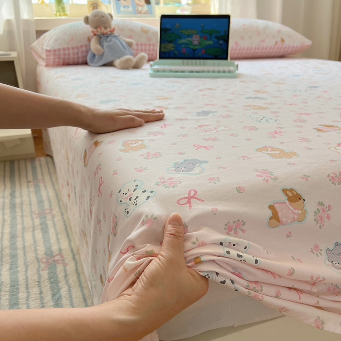 91家纺网 家纺一手货源 找家纺 六巷胡同 2025新款40s13070全棉纯棉卡通单品系列床单单件-单床单 浪漫碎花犬