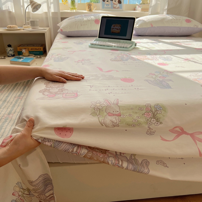 91家纺网 家纺一手货源 找家纺 六巷胡同 2025新款40s13070全棉纯棉卡通单品系列床单单件-单床单 秘境花园熊