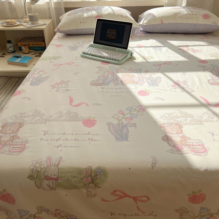 91家纺网 家纺一手货源 找家纺 六巷胡同 2025新款40s13070全棉纯棉卡通单品系列床单单件-单床单 秘境花园熊