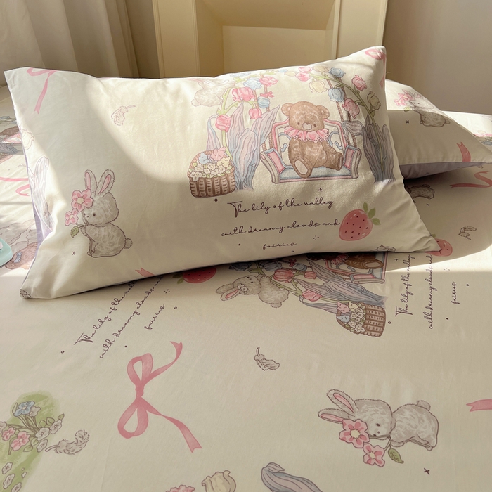 91家纺网 家纺一手货源 找家纺 六巷胡同 2025新款40s13070全棉纯棉卡通单品系列床单单件-单床单 秘境花园熊