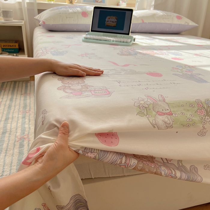 91家纺网 家纺一手货源 找家纺 六巷胡同 2025新款40s13070全棉纯棉卡通单品系列床单单件-单床单 秘境花园熊