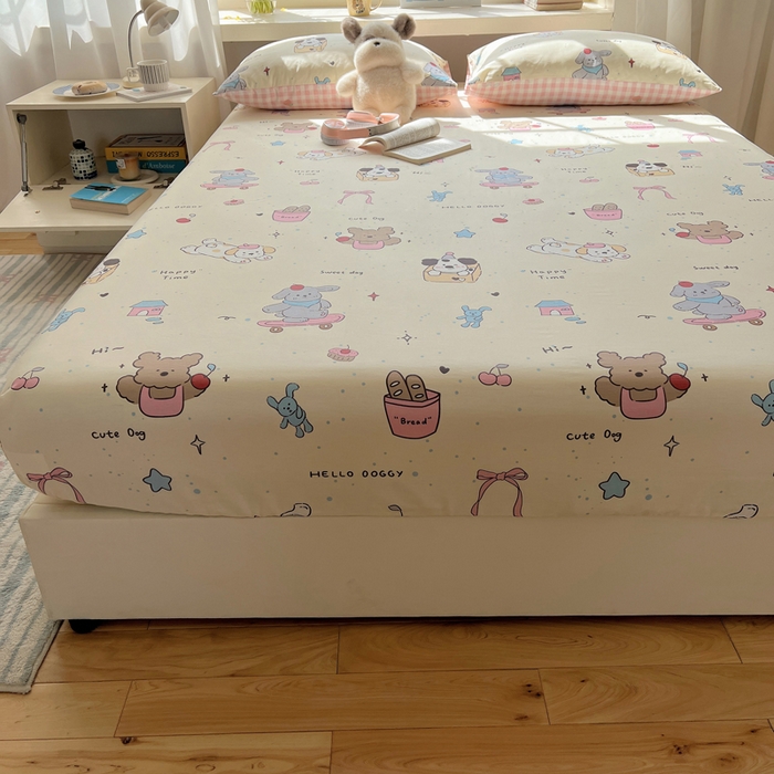 91家纺网 家纺一手货源 找家纺 六巷胡同 2025新款40s13070全棉纯棉卡通单品系列床笠单件-单床笠 法棍滑板狗