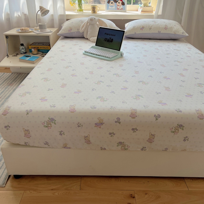 91家纺网 家纺一手货源 找家纺 六巷胡同 2025新款40s13070全棉纯棉卡通单品系列床笠单件-单床笠 假日庄园兔