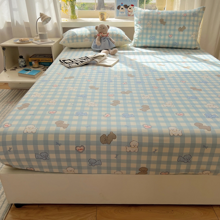 91家纺网 家纺一手货源 找家纺 六巷胡同 2025新款40s13070全棉纯棉卡通单品系列床笠单件-单床笠 蓝格奶油狗