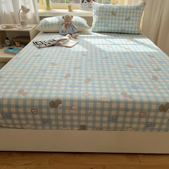 91家纺网 家纺一手货源 找家纺 六巷胡同 2025新款40s13070全棉纯棉卡通单品系列床笠单件-单床笠 蓝格奶油狗