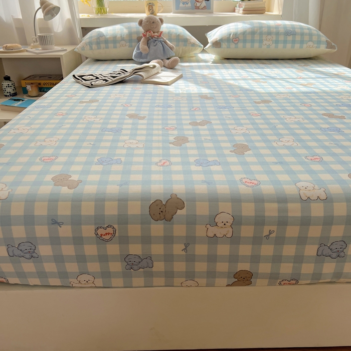 91家纺网 家纺一手货源 找家纺 六巷胡同 2025新款40s13070全棉纯棉卡通单品系列床笠单件-单床笠 蓝格奶油狗