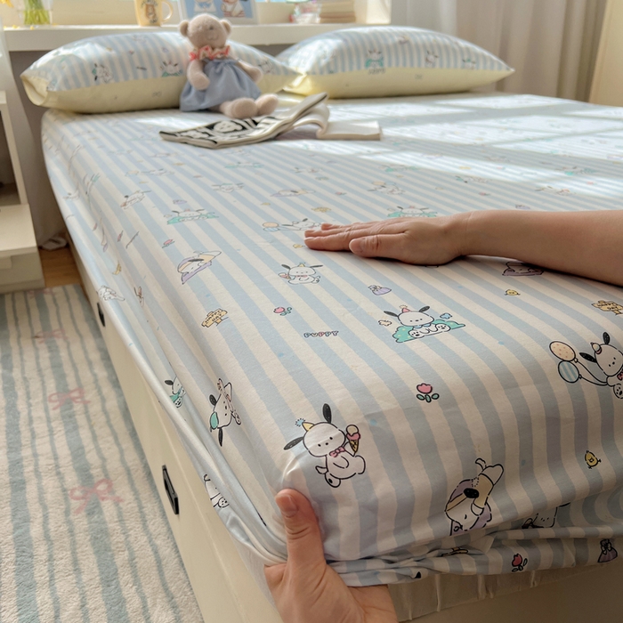 91家纺网 家纺一手货源 找家纺 六巷胡同 2025新款40s13070全棉纯棉卡通单品系列床笠单件-单床笠 蓝条努比犬