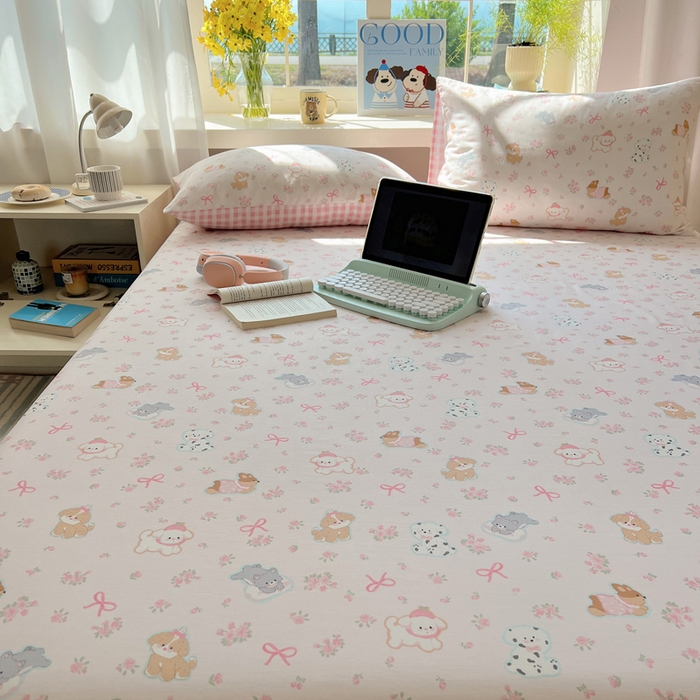 91家纺网 家纺一手货源 找家纺 六巷胡同 2025新款40s13070全棉纯棉卡通单品系列床笠单件-单床笠 浪漫碎花犬