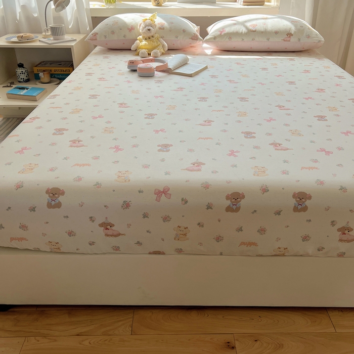 91家纺网 家纺一手货源 找家纺 六巷胡同 2025新款40s13070全棉纯棉卡通单品系列床笠单件-单床笠 派对害羞狗