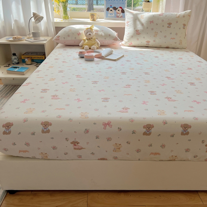 91家纺网 家纺一手货源 找家纺 六巷胡同 2025新款40s13070全棉纯棉卡通单品系列床笠单件-单床笠 派对害羞狗