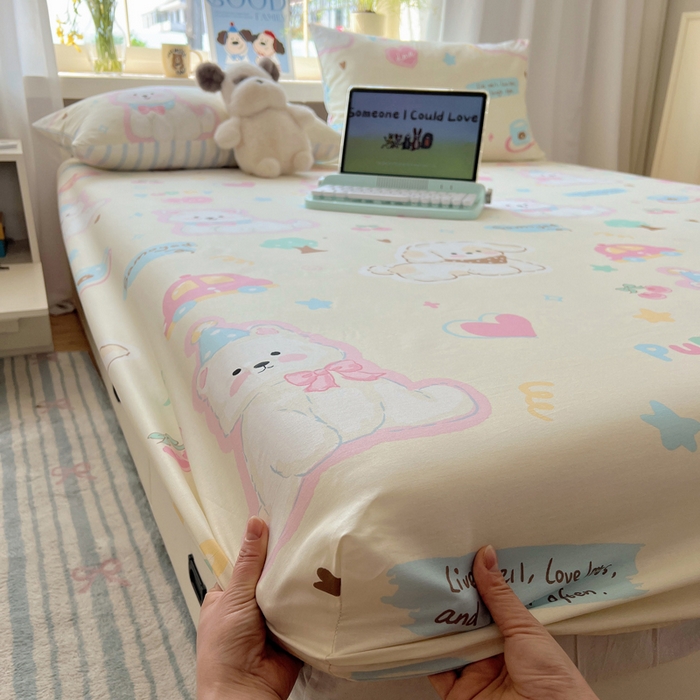 91家纺网 家纺一手货源 找家纺 六巷胡同 2025新款40s13070全棉纯棉卡通单品系列床笠单件-单床笠 泡芙萌趣狗