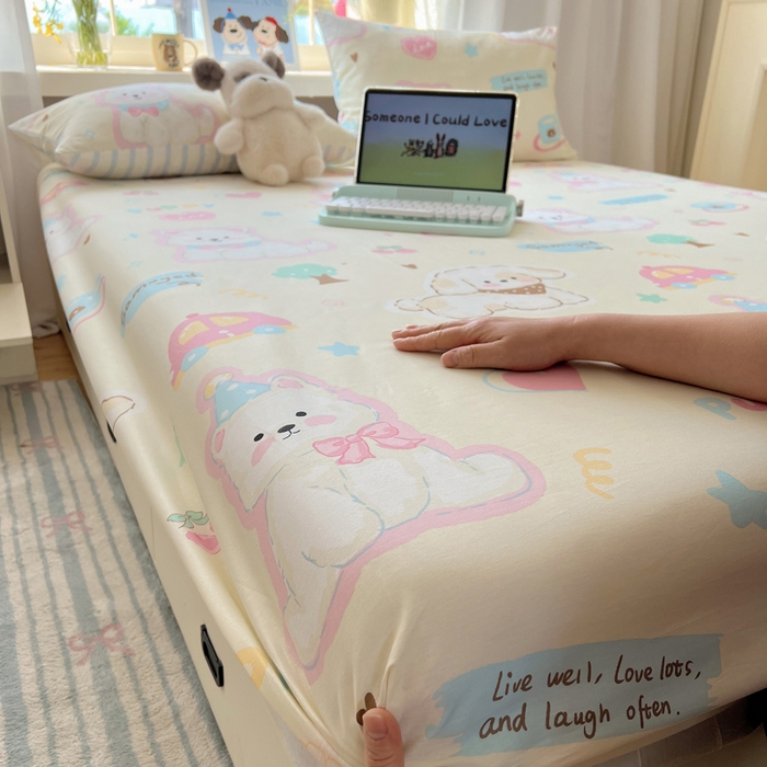 91家纺网 家纺一手货源 找家纺 六巷胡同 2025新款40s13070全棉纯棉卡通单品系列床笠单件-单床笠 泡芙萌趣狗