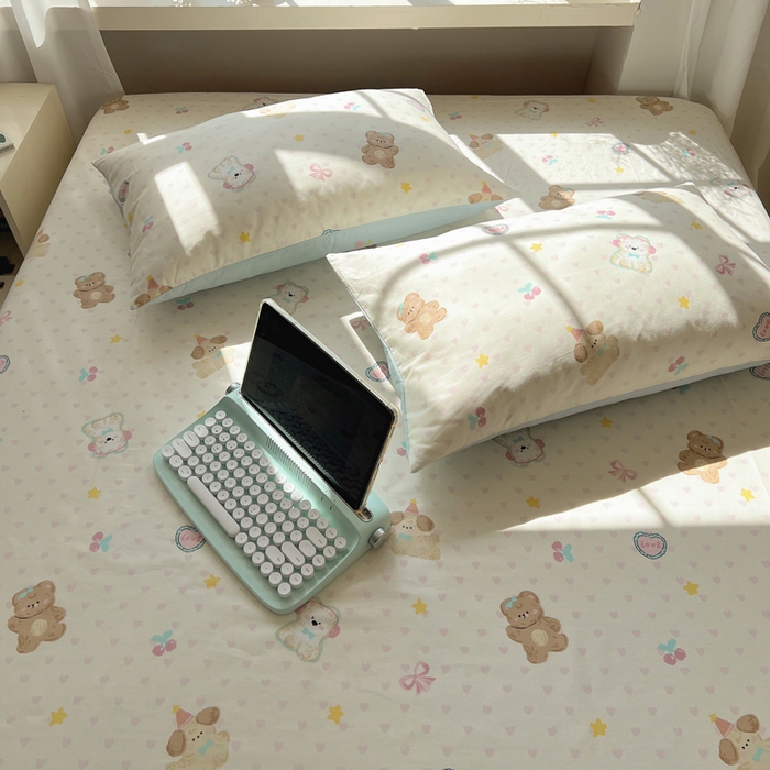 91家纺网 家纺一手货源 找家纺 六巷胡同 2025新款40s13070全棉纯棉卡通单品系列枕套单件-单枕套 奶油甜心熊