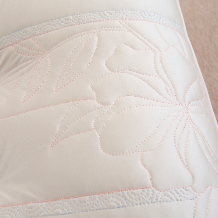 91家纺网 家纺一手货源 找家纺 赛格时代家居 2025新款舒适凉感护颈羽丝绒枕枕头枕芯 舒适凉感护颈羽丝绒枕（白色） 一只