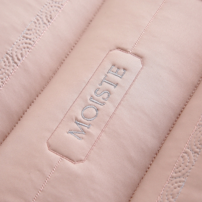 91家纺网 家纺一手货源 找家纺 赛格时代家居 2025新款舒适凉感护颈羽丝绒枕枕头枕芯 舒适凉感护颈羽丝绒枕（酒红色） 一只