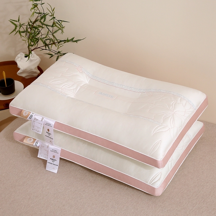 91家纺网 家纺一手货源 找家纺 赛格时代家居 2025新款舒适凉感护颈羽丝绒枕枕头枕芯 舒适凉感护颈羽丝绒枕（白色） 一只