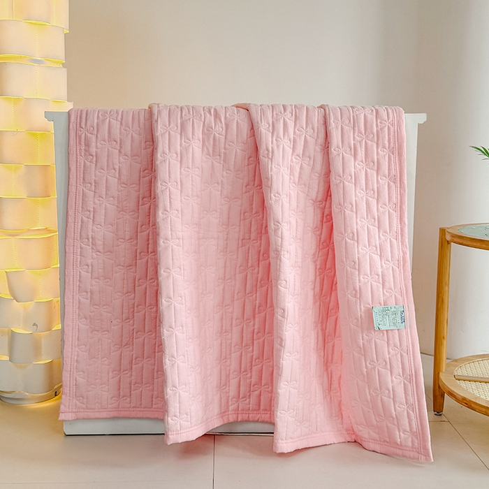 91家纺网 家纺一手货源 找家纺 梓依家纺 2025新款柔软舒适云纱棉夏被夏凉被空调被 云纱棉-粉玉