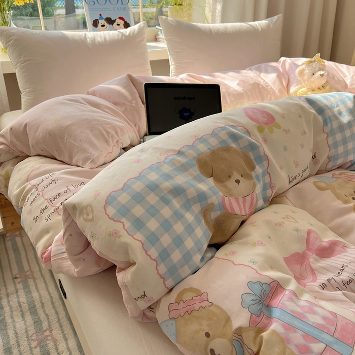 91家纺网 家纺一手货源 找家纺 六巷胡同 2025新款40s13070全棉纯棉卡通单品系列被套单件-单被套 草莓甜心犬