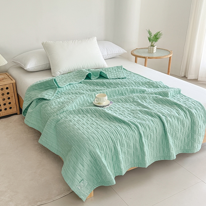 91家纺网 家纺一手货源 找家纺 梓依家纺 2025新款柔软舒适云纱棉夏被夏凉被空调被 云纱棉-抹茶绿