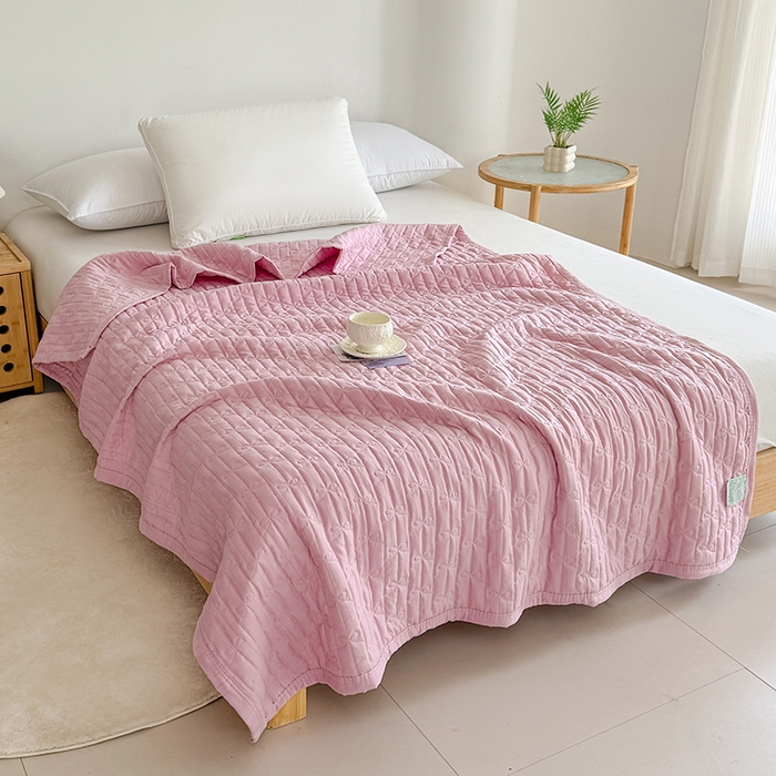 91家纺网 家纺一手货源 找家纺 梓依家纺 2025新款柔软舒适云纱棉夏被夏凉被空调被 云纱棉-初恋粉