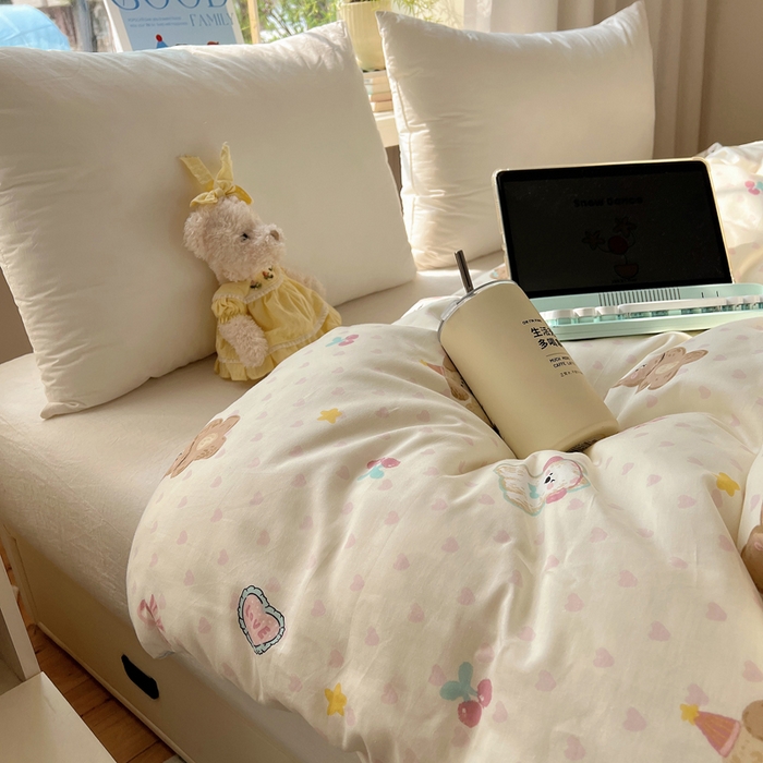 91家纺网 家纺一手货源 找家纺 六巷胡同 2025新款40s13070全棉纯棉卡通单品系列被套单件-单被套 奶油甜心熊