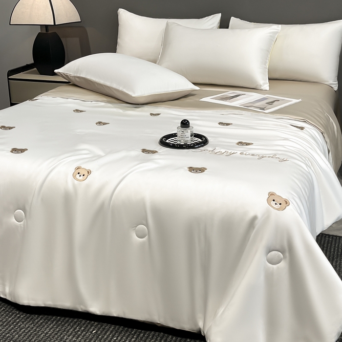 91家纺网 家纺一手货源 找家纺 满羽家纺 2025新款凉感水洗冰丝夏被夏凉被被子被芯夏被四件套 熊头-奶咖