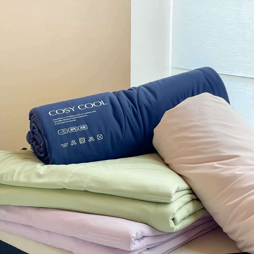 91家纺网 家纺一手货源 找家纺 伟邦枕芯 2025新款星球深睡POR2控温夏凉被空调被 组合图仅供展示