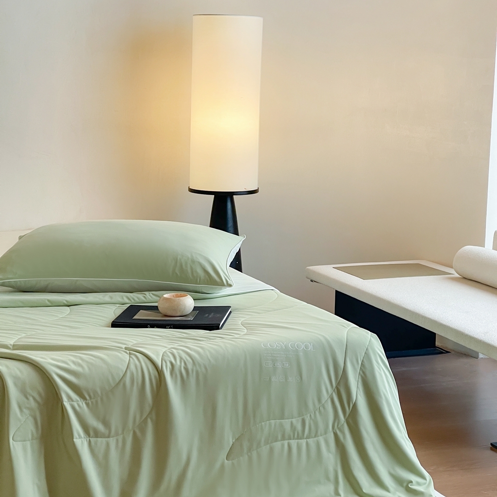 91家纺网 家纺一手货源 找家纺 伟邦枕芯 2025新款星球深睡POR2控温夏凉被空调被 椰林绿