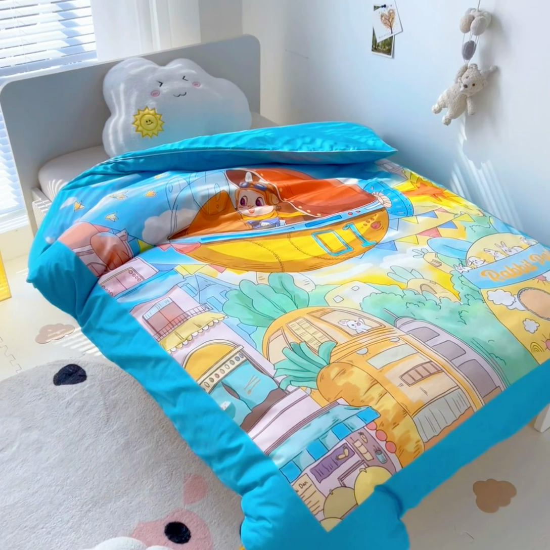91家纺网 家纺一手货源 找家纺 梵赫 2025新款卡通全棉A类夹棉两用幼儿园儿童夏被被套 飞船部落