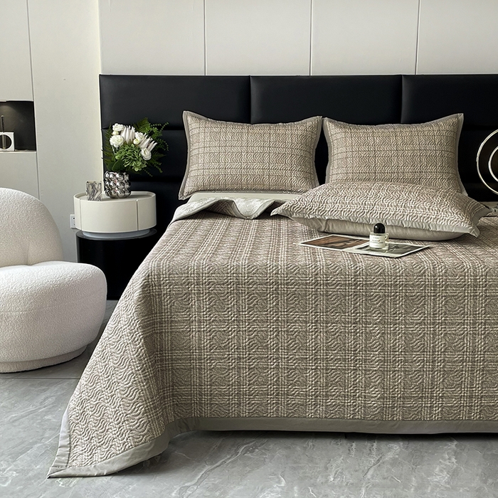 91家纺网 家纺一手货源 找家纺 大渔生活 2025新款磨毛夹棉床盖 养心格