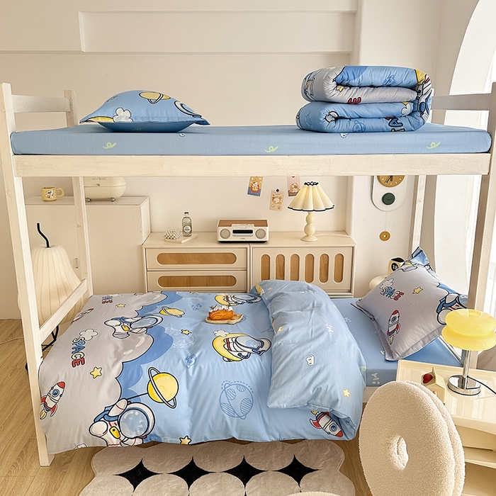 91家纺网 家纺一手货源 找家纺 卡普 2025新款爆款加厚卡通小清新全棉纯棉学生宿舍三件套床笠隔天可拿探索星球