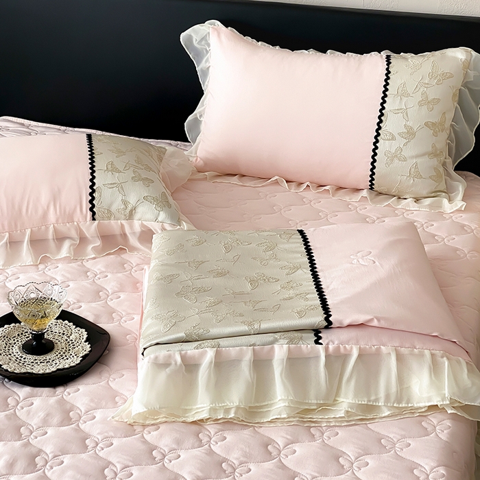 91家纺网 家纺一手货源 找家纺 （总）富米莱（原臻工厂） 2025新款西西里莱赛尔天丝法式公主风浮雕蝴蝶夏被床盖四件套