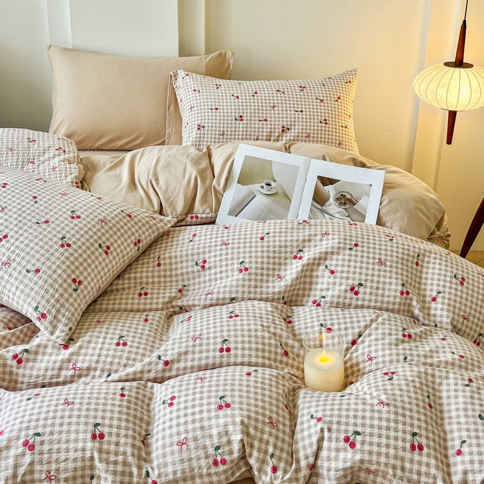 91家纺网 家纺一手货源 找家纺 优米家纺 2025新款色织双层纱木棉四件套 樱桃棕小格