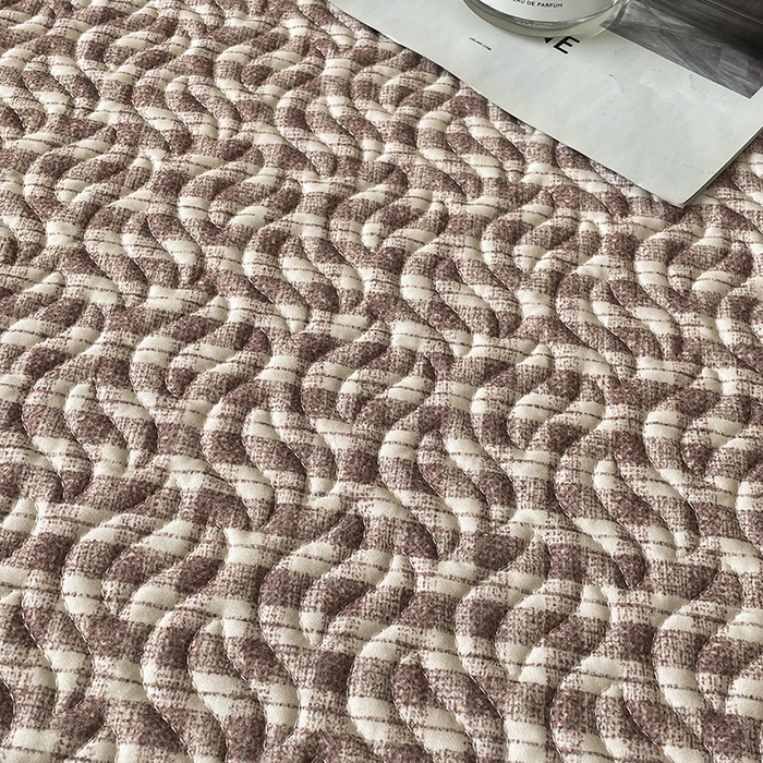 91家纺网 家纺一手货源 找家纺 大渔生活 2025新款磨毛夹棉床盖 小香格