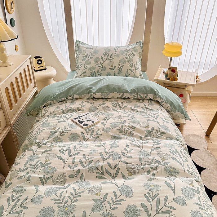 91家纺网 家纺一手货源 找家纺 卡普 2025新款爆款加厚卡通小清新全棉纯棉学生宿舍三件套床笠隔天可拿蓝风铃