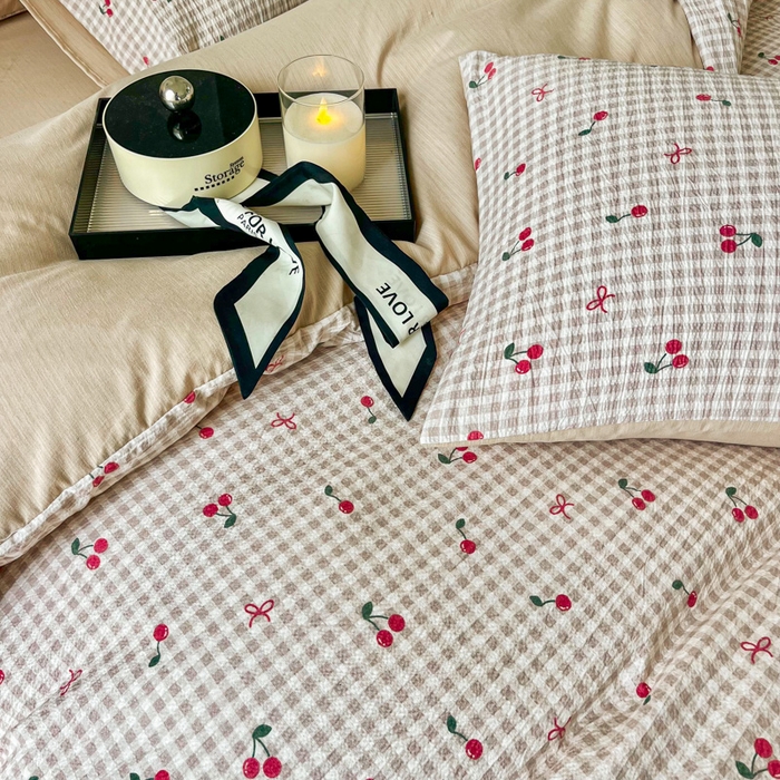 91家纺网 家纺一手货源 找家纺 优米家纺 2025新款色织双层纱木棉四件套 樱桃棕小格