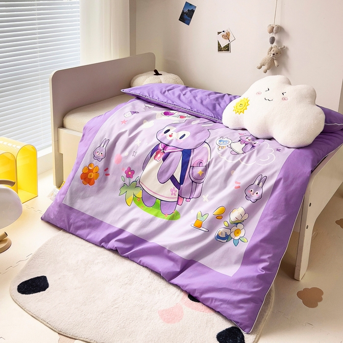 91家纺网 家纺一手货源 找家纺 梵赫 2025新款卡通全棉A类夹棉两用幼儿园儿童夏被被套 背包兔-紫