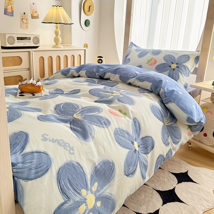 91家纺网 家纺一手货源 找家纺 卡普 2025新款爆款加厚卡通小清新全棉纯棉学生宿舍三件套床笠隔天可拿蓝色甜心