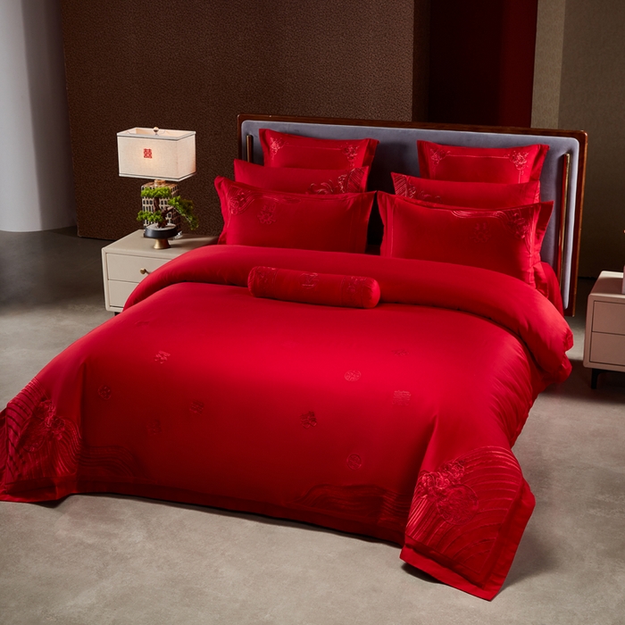 91家纺网 家纺一手货源 找家纺 振翼家纺婚庆专供 2025新款全棉长绒棉婚庆精致绣花四件套 喜相连 红