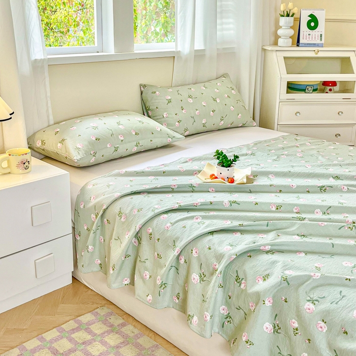 91家纺网 家纺一手货源 找家纺 优米家纺 2025新款ins小清新双层纱印花床单 午后蔷薇