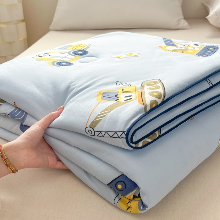 91家纺网 家纺一手货源 找家纺 龙图家纺 2025新款A类母婴针织棉夏被印花卡通凉感丝夏凉被空调被 玩具总动员