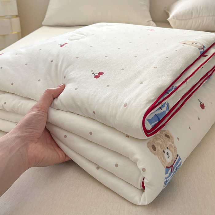 91家纺网 家纺一手货源 找家纺 龙图家纺 2025新款A类母婴针织棉夏被印花卡通凉感丝夏凉被空调被 宝贝熊