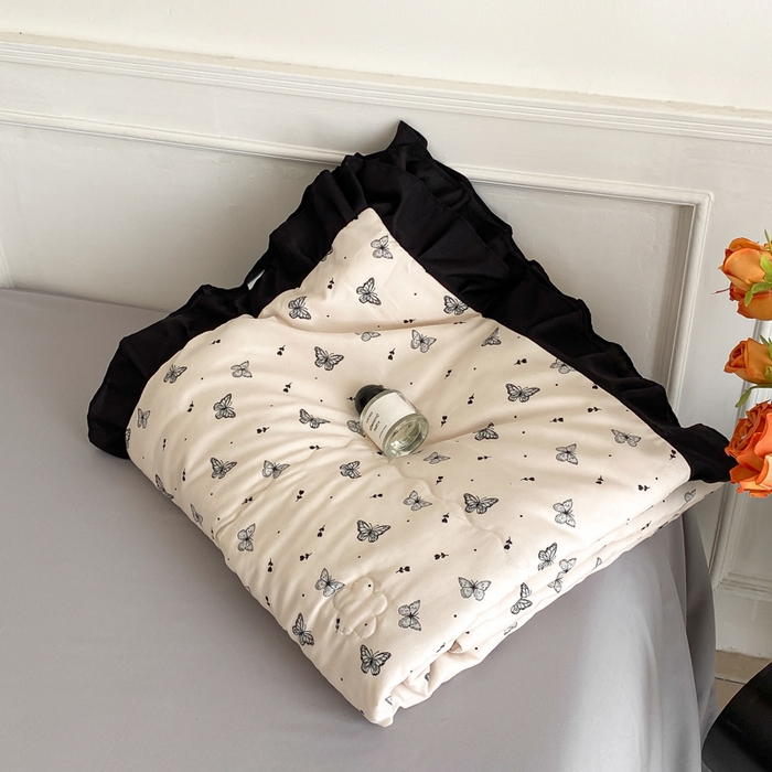 91家纺网 家纺一手货源 找家纺 乐沐家纺 2025新款法式花边夏被四件套 夏被-蝶舞