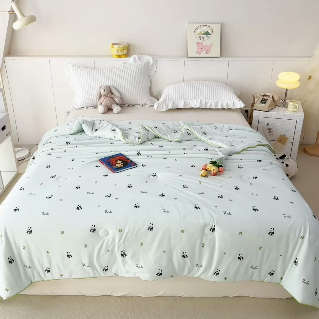 91家纺网 家纺一手货源 找家纺 龙图家纺 2025新款A类母婴针织棉夏被印花卡通凉感丝夏凉被空调被 小熊猫